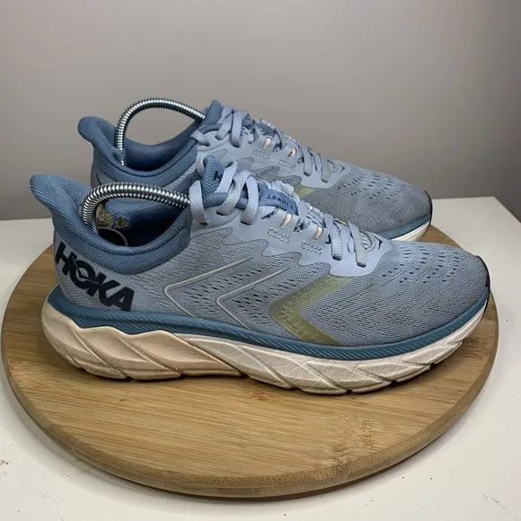 Hoka One One Arahi 5 Womens Size 7 B Running Shoes Blue Sneakers 1115012 BFPB
