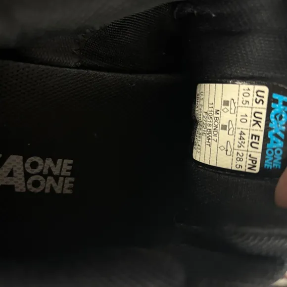 Hoka One One Bondi 7 Size 10.5 Black/White Running Shoes