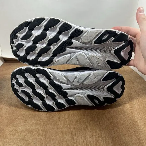 Hoka One One Clifton 8 Men Size 11.5 Black  Running Jogging Shoes