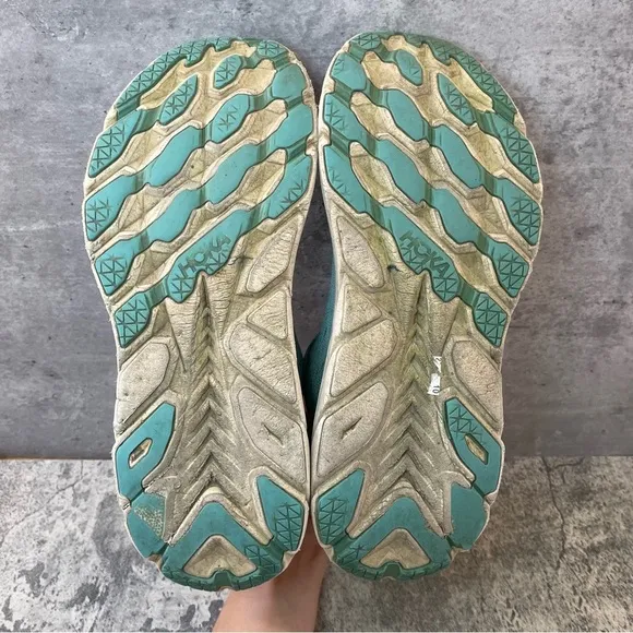 Hoka One One Clifton 8 Running Shoes Womens sz 10.5B - teal/red