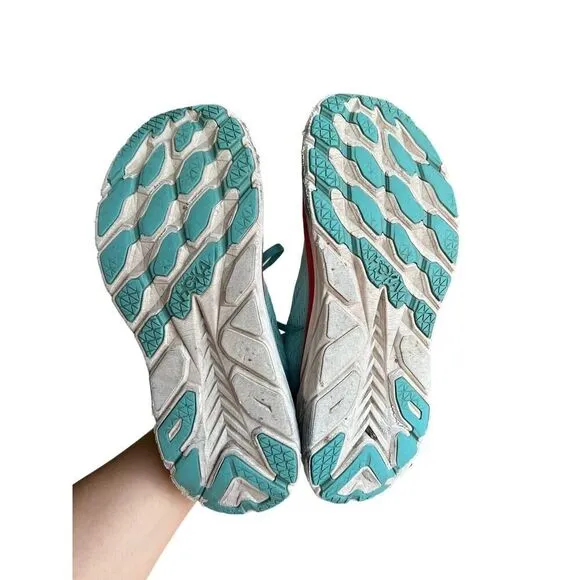 Hoka One One Clifton Women’s Blue Running Athletic Shoes size 10.5B