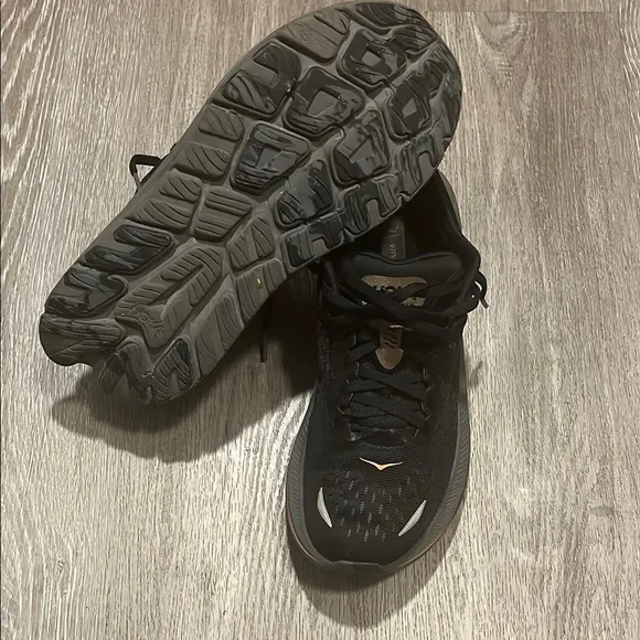Hoka One One Kawana Black and Bronze Shoes