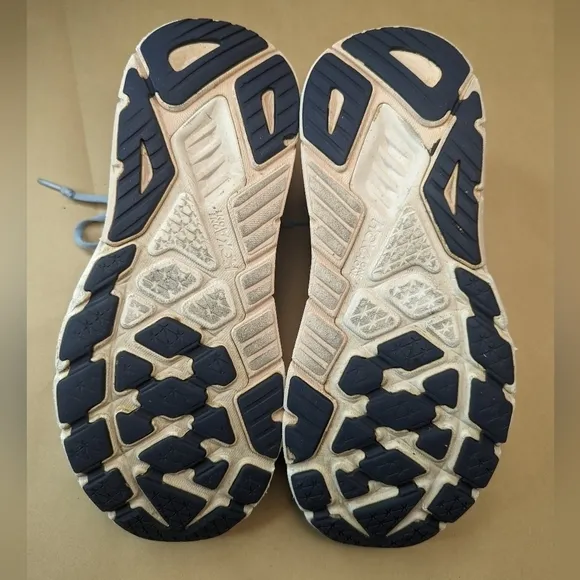 Hoka One One Men's Arahi 5 Blue Running Shoes Size US 10, EU 44.  Repaired spot