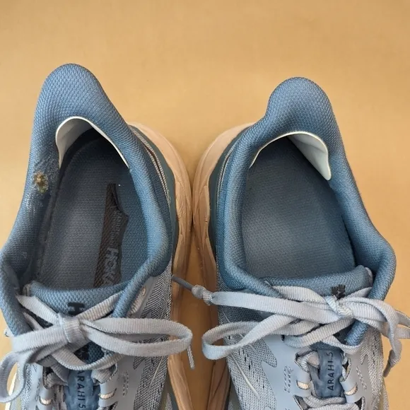 Hoka One One Men's Arahi 5 Blue Running Shoes Size US 10, EU 44.  Repaired spot