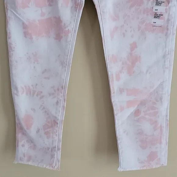 💙HP💙 Levi's High-Rise Rose Overdye Raw Hem Skinny Jeans 16W