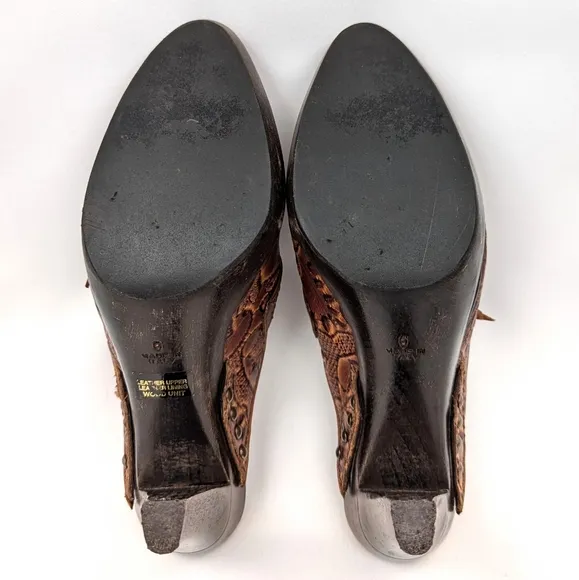 Isabella Fiore Embossed Floral Leather Platform Clogs Cowgirl Boho Western 6