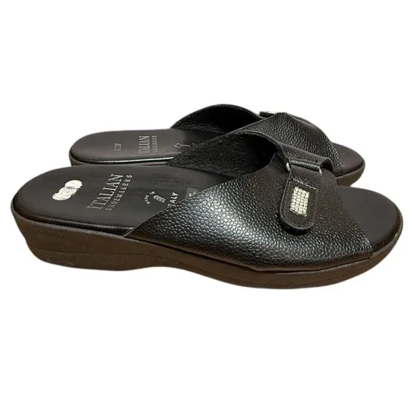 Italian Shoemakers Black Mules Comfortable Design