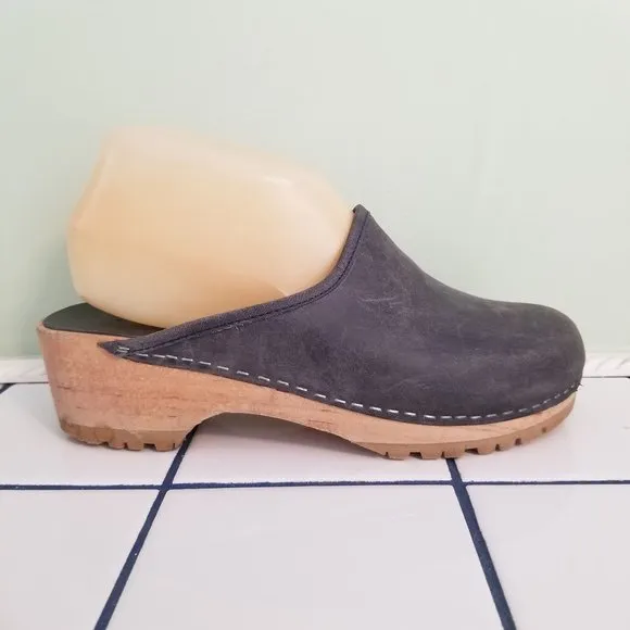 J Crew 7 Italy Wooden Clogs Mules Distressed Oiled Leather Comfort