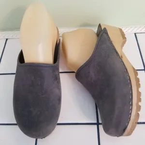 J Crew 7 Italy Wooden Clogs Mules Distressed Oiled Leather Comfort