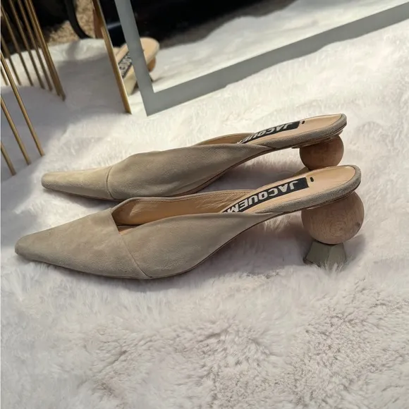 Jacquemus different geometric heel mules
