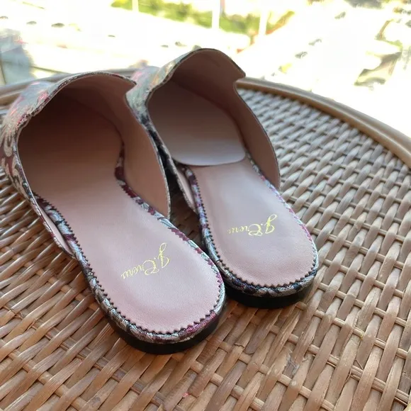 J.Crew Holiday Metallic Red and Silver Marina Slide Flat Mules Jacquard Size 9