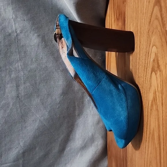 JEFFREY CAMPBELL Aqua Suede &quot;Friend&quot; Peep-Toe Slingback Platform Heels, size 7