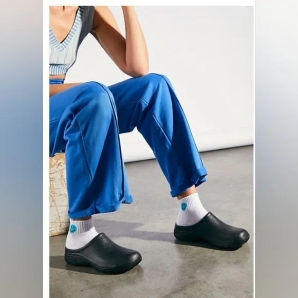 Jeffrey Campbell Birdie Danish Rubber Clogs Sho-4