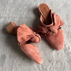 Jeffrey Campbell Cyrus Bow Suede Leather Slip-On Block Heel Mules Rose Pink 8.5