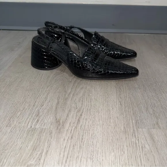 Jeffrey Campbell Heels Ferway Slingback Pump in Black Crocodile