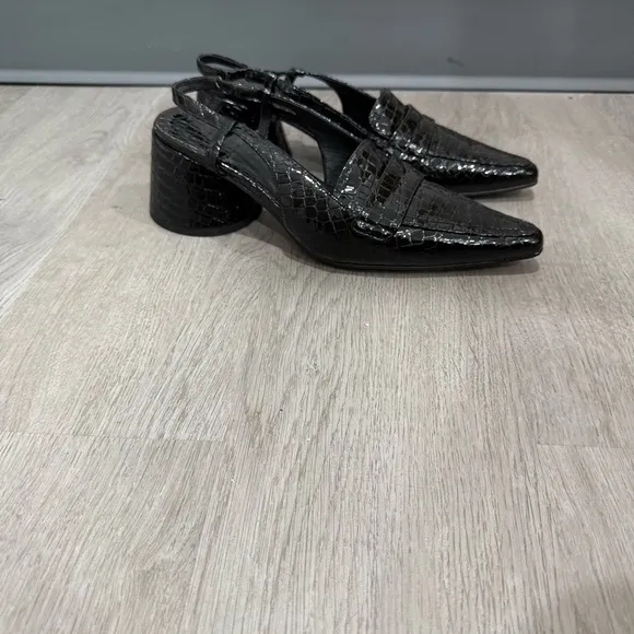 Jeffrey Campbell Heels Ferway Slingback Pump in Black Crocodile