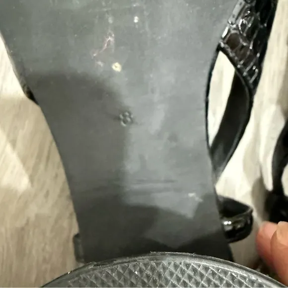Jeffrey Campbell Heels Ferway Slingback Pump in Black Crocodile