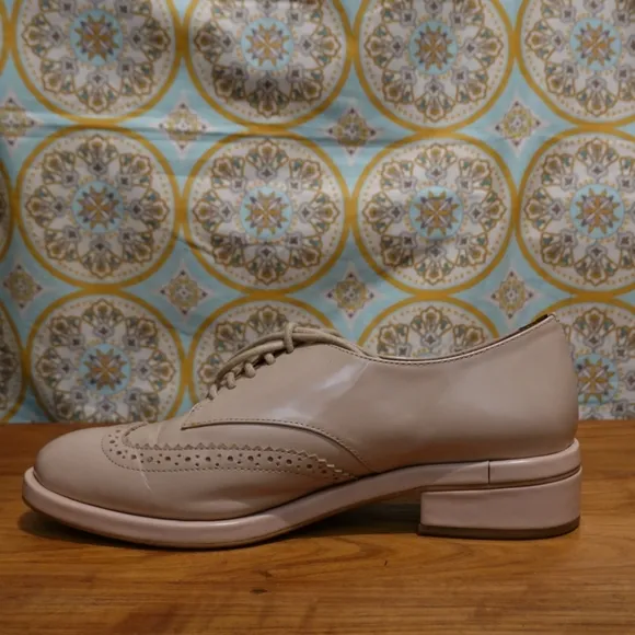 JEFFREY CAMPBELL Townie Nude Smooth Leather Wingtip Oxfords, size 6.5