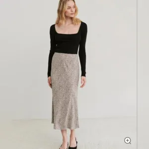 Jenni Kayne Beige Leopard Print Slip Skirt Midi Skirt Size Small