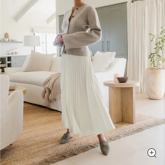 Jenni Kayne Suede Mules 🐫