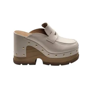 Jessica Simpson JS-Hunyie Platform Mules Clogs Studded Cream Faux Leather Womens