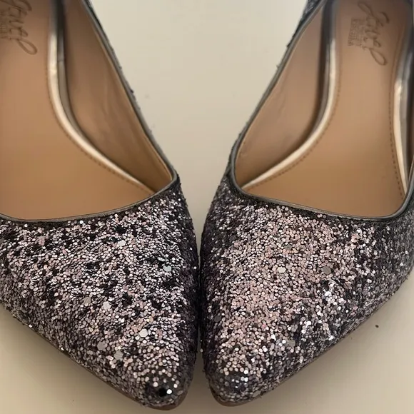 Jewel Badgley Mischka - Royalty Glittered Pointed-Toe Kitten Heel Women Size 6