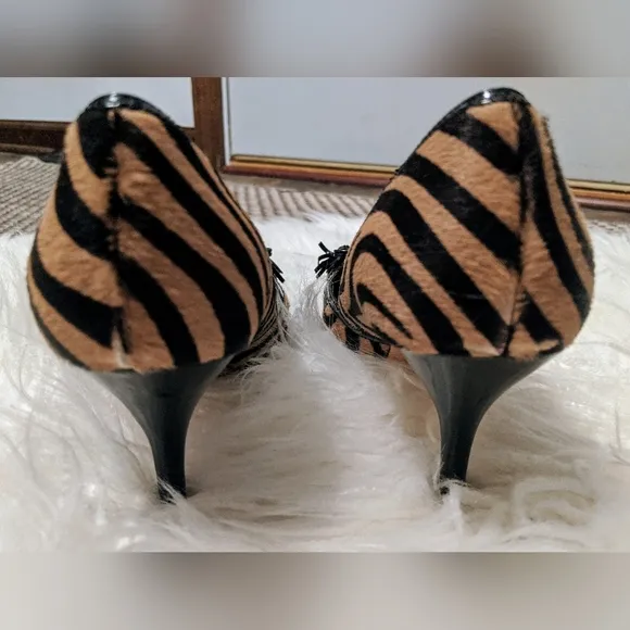 Joan &amp; David Leather, Horse Hair Tiger Striped Pointy Toe Kitten Heels sz 7.5