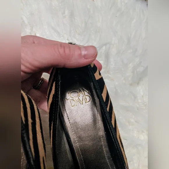 Joan &amp; David Leather, Horse Hair Tiger Striped Pointy Toe Kitten Heels sz 7.5