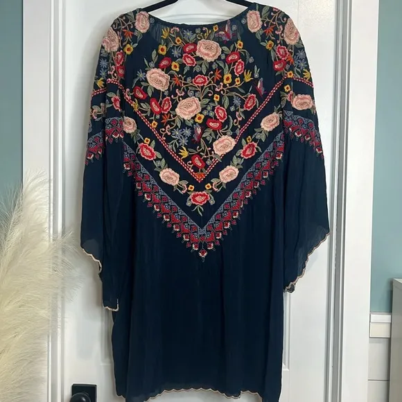 Johnny Was Maryam Embroidered Blue Birds &amp; Butterfly Tunic Dress. Small.