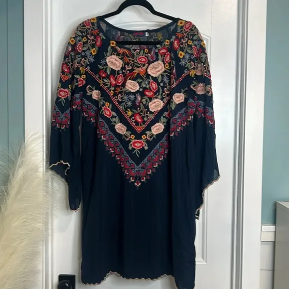 Johnny Was Maryam Embroidered Blue Birds &amp; Butterfly Tunic Dress. Small.