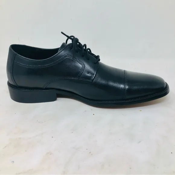 Johnston &amp; Murphy Black Leather Cap Toe Oxfords