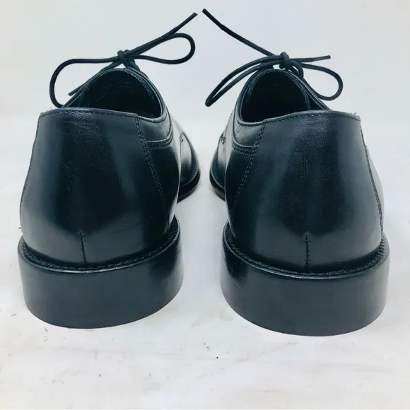 Johnston &amp; Murphy Black Leather Cap Toe Oxfords