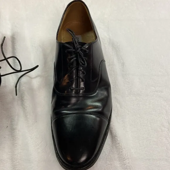 Johnston &amp; Murphy Black Leather Lace Up Black Cap Toe Oxfords Size 15 Preowned