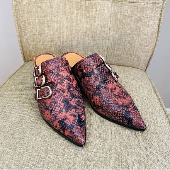 Joie NWOB western snake skin mules