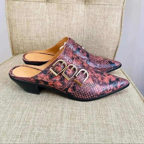Joie NWOB western snake skin mules