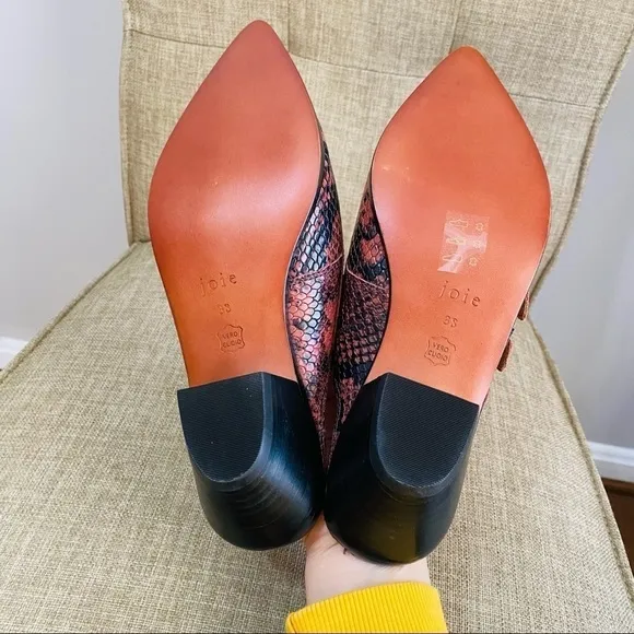 Joie NWOB western snake skin mules