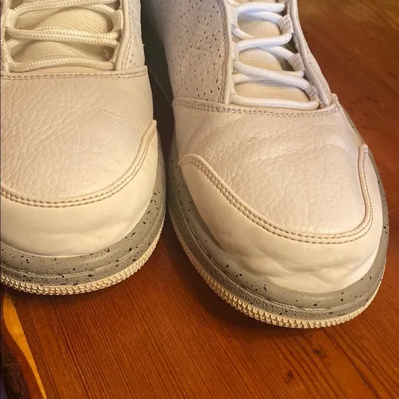 Jordan White Athletic High-Top Shoes