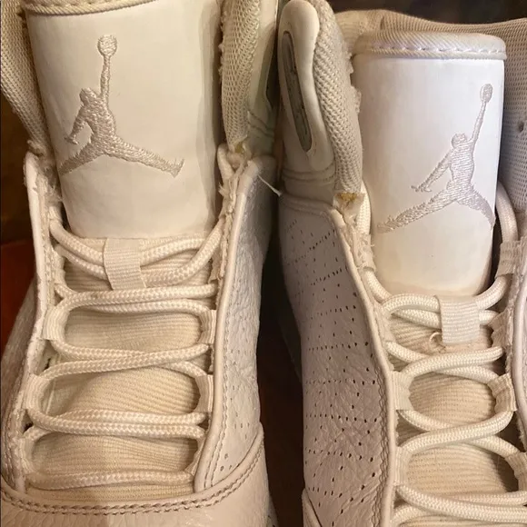 Jordan White Athletic High-Top Shoes
