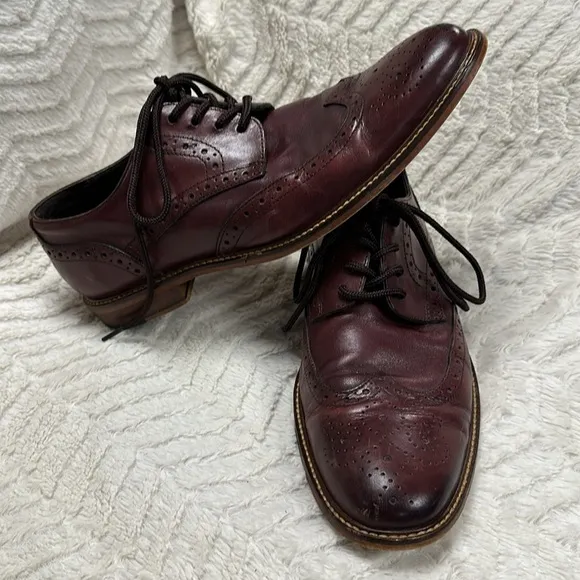 Joseph Abboud Burgundy Leather Wingtip  Lace Up Men's Oxfords, size 10