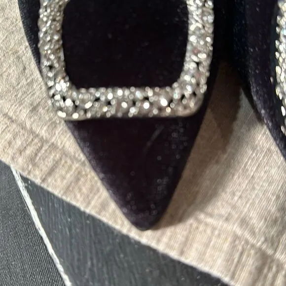 Journee Collection Black Rishie Velvet Heels Size 8.5
