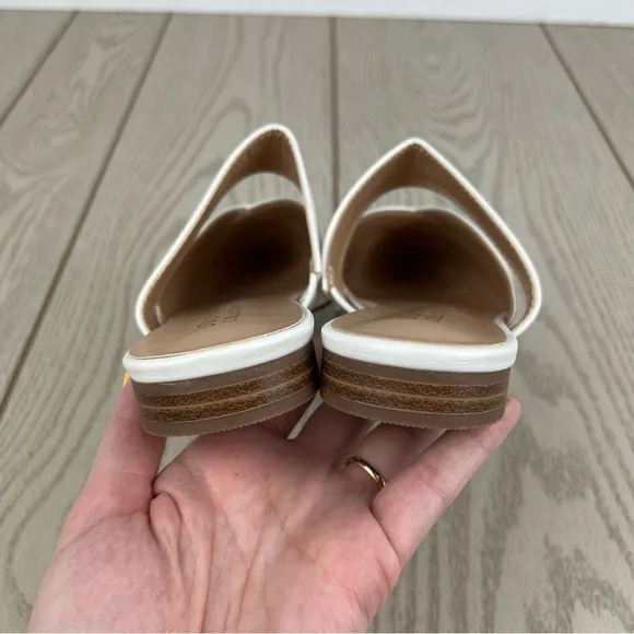 Journee Collection Stasi Women's Crisscross Mules 7.5 White Faux Leather $80