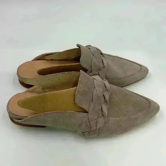Kaanas slip on Lagos suede mules size 6