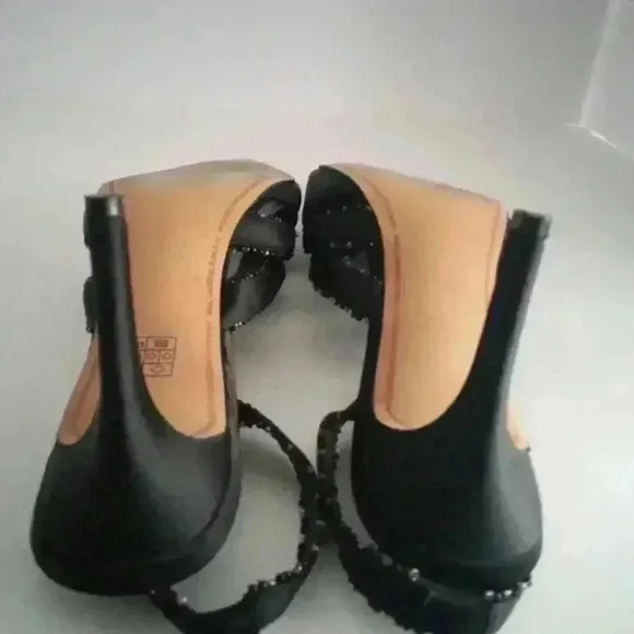 Karl Lagerfeld Rowena slingback heels