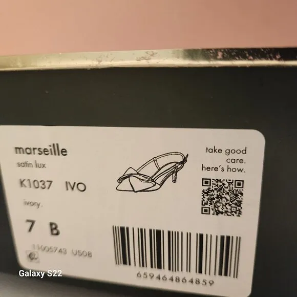 Kate Spade &quot;Marseille&quot; Satin Lux Ivory Kitten heels. NIB. Size: Various