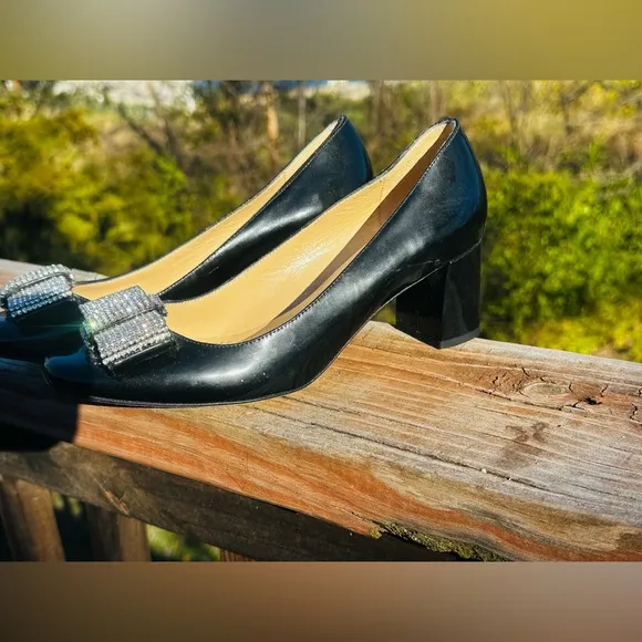 Kate Spade Black Dina Patent Kitten Heels Big Bling Bow on Toe. Sz 6b