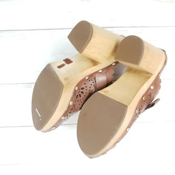 Kate Spade Cala Laser Cut Clogs NWOB Size 7.5