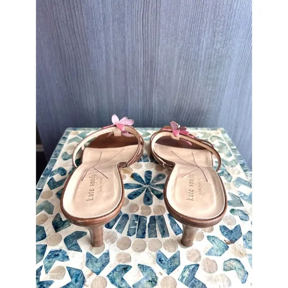 Kate Spade Leather Flower Wooden Kitten Heels Size 8