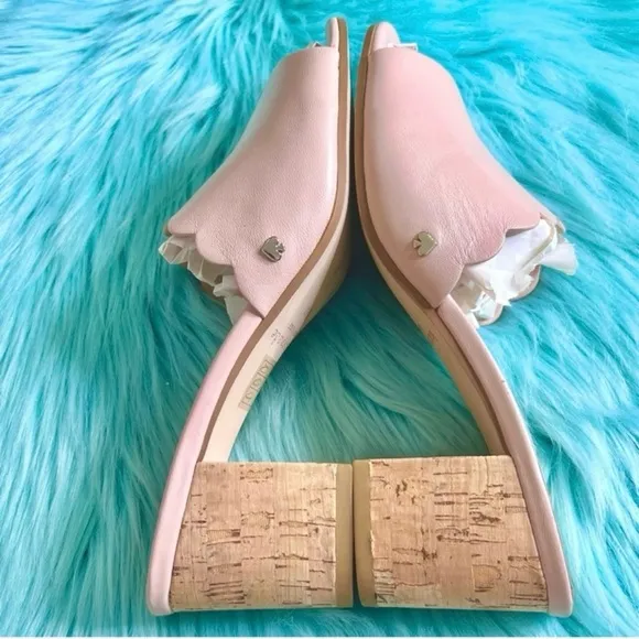 KATE SPADE LEATHER Scalloped Pale Pink Slip On Kitten Heel Mules Women’s 6