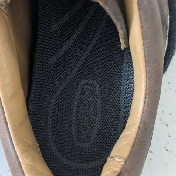 Keen Brown and Black Oxfords with Durable Rubber Toe Cap 100% Leather Size 6.5