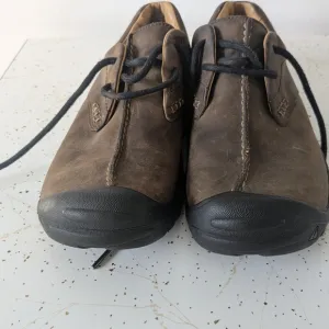 Keen Brown and Black Oxfords with Durable Rubber Toe Cap 100% Leather Size 6.5